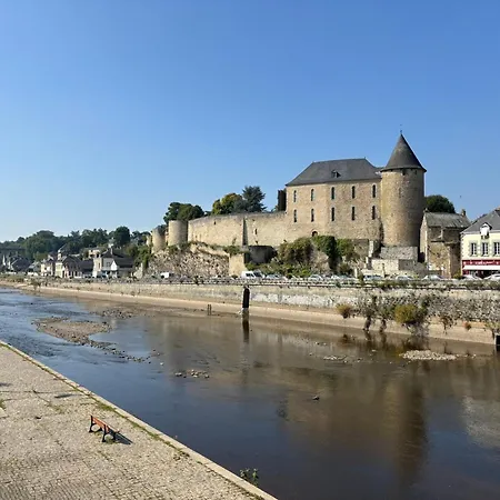 D Hotes Chez Josiane Mayenne