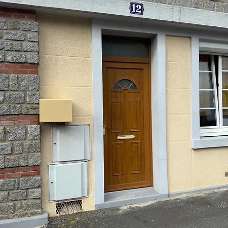 B&B D Hotes Chez Josiane 마옌