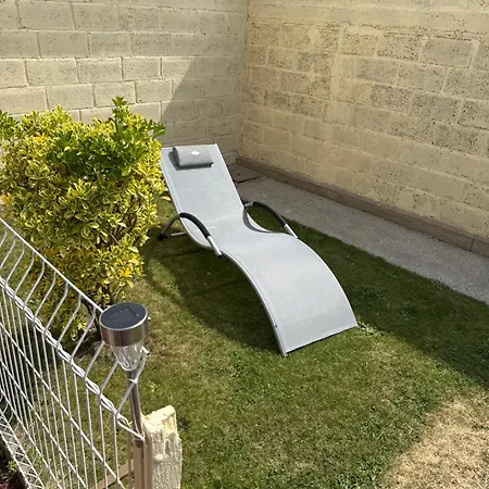 D Hotes Chez Josiane לינה וארוחת בוקר מאיין