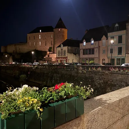 D Hotes Chez Josiane * Mayenne