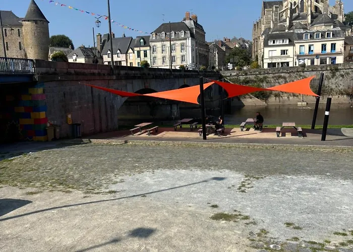 D Hotes Chez Josiane * Mayenne